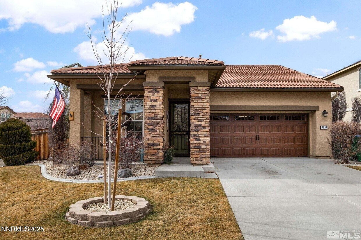 Primary Photo - 7057 Verite Dr