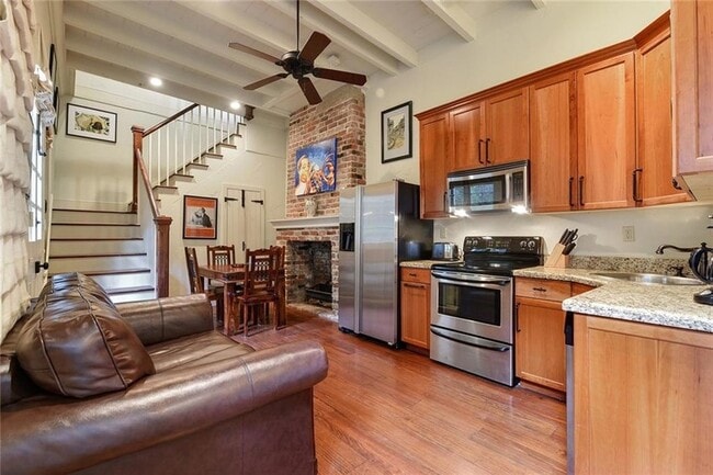 Photo - 731 Saint Ann Street Unit REAR Apartment