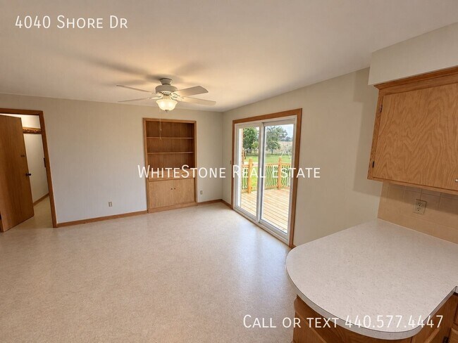 Foto del edificio - 4040 Shore Dr