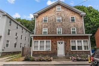 Building Photo - 16 Brinley St
