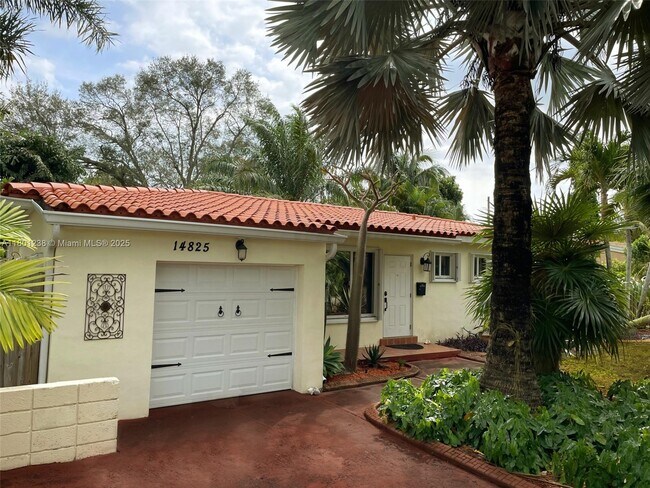 Foto del edificio - 14825 NE 9th Ct