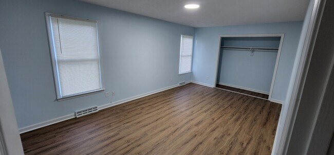 Foto del edificio - 102 Millwheel Ct