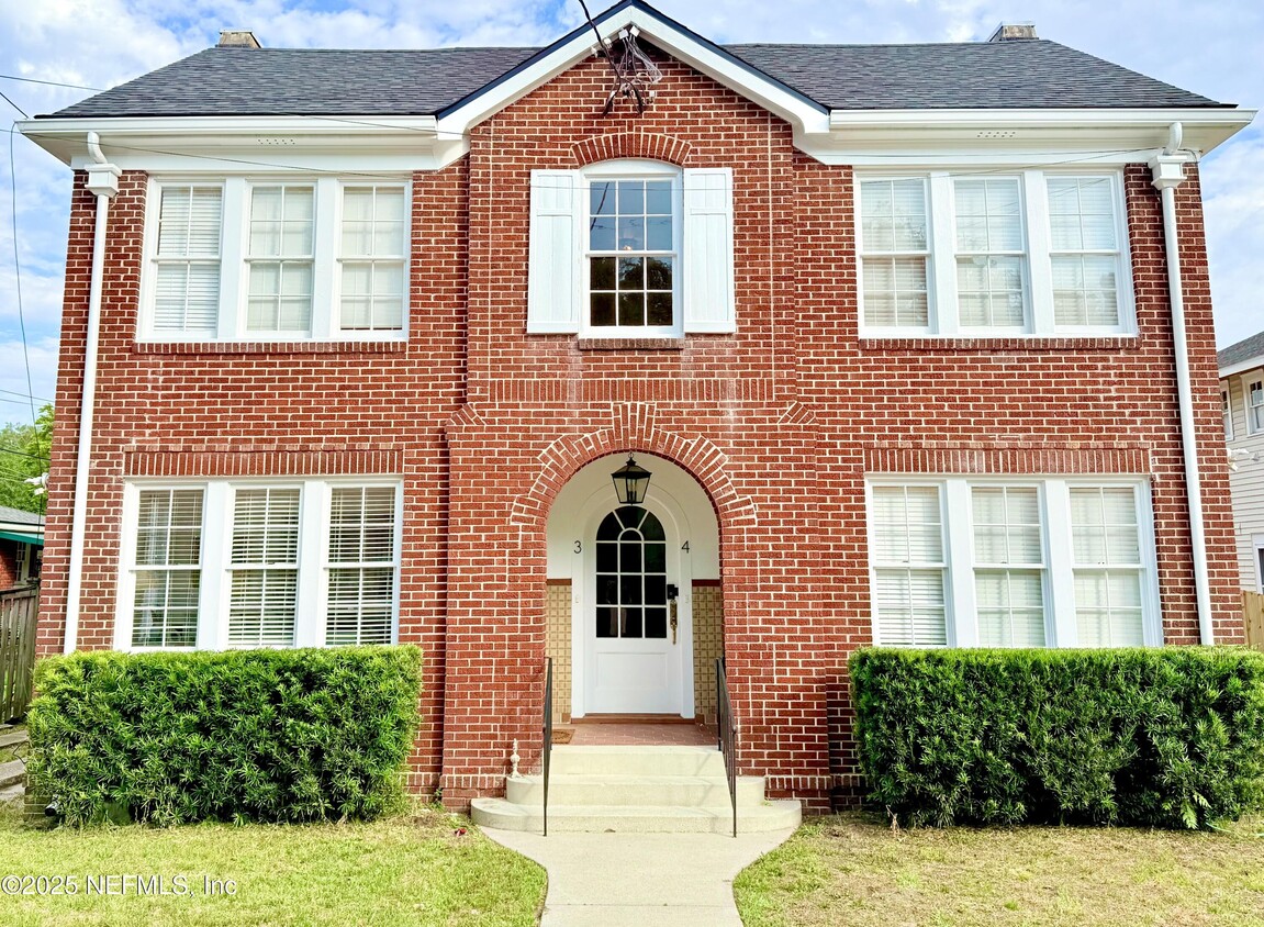 Foto principal - 3110 Oak St