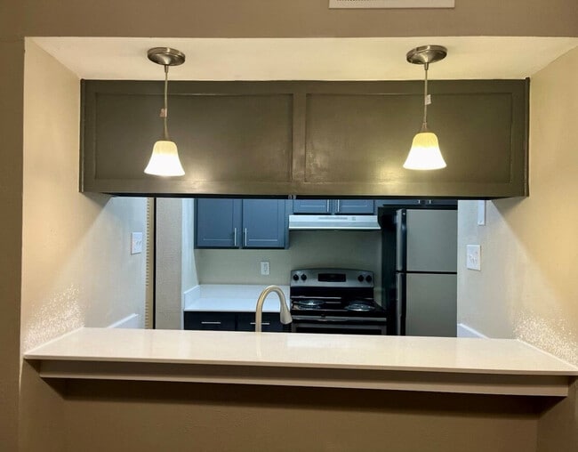 Building Photo - Pelham Apartments