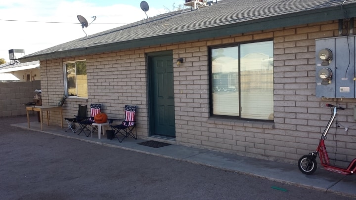 Building Photo - 438 E Kachina Ave