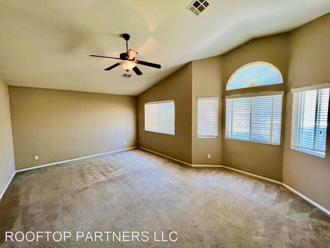 Foto del edificio - 4 br, 2.5 bath House - 2455 Silver Sunrise