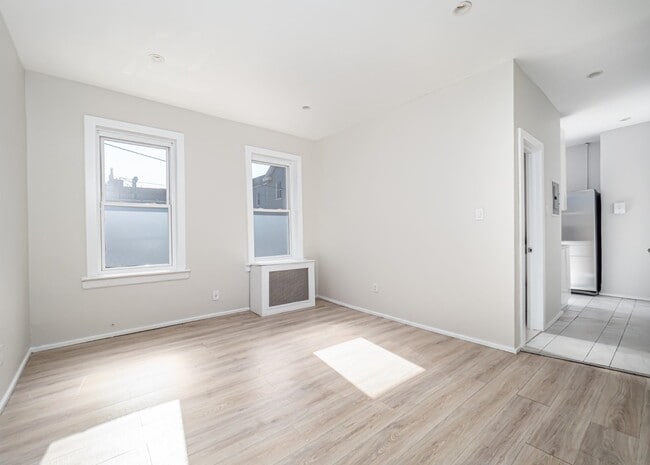 Building Photo - 206 Jewett Ave