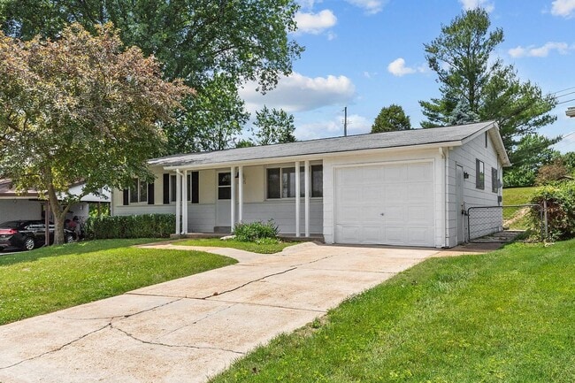 Building Photo - 2629 Glenoak Dr