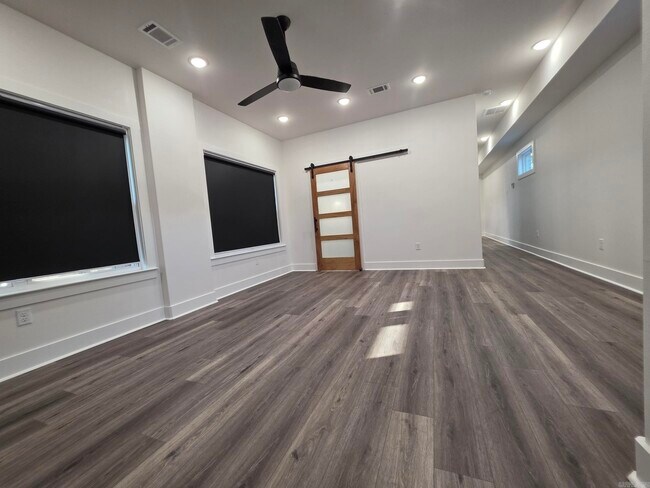 Foto del edificio - 1814 E 4th St