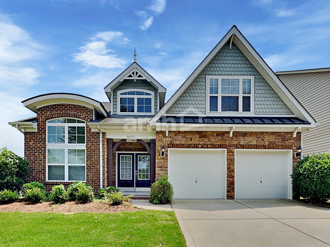 Foto principal - 8055 Willow Branch Dr