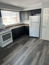 Building Photo - 1444 Hervey Ave