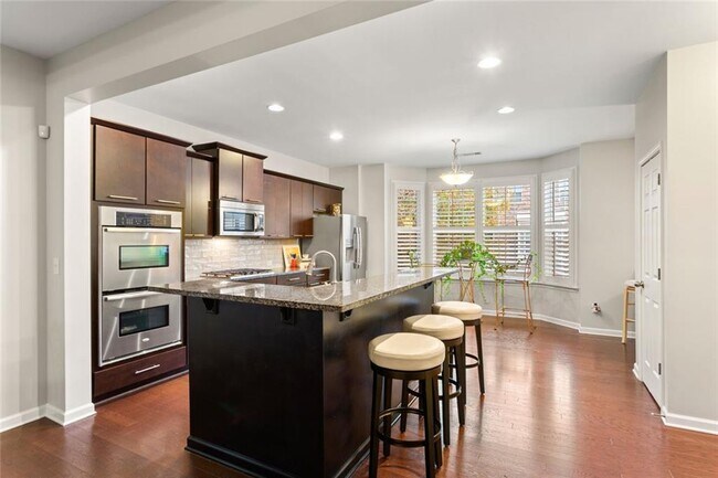 Foto del edificio - 4324 Laurel Creek Ct SE