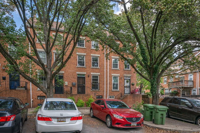 Building Photo - 1814 E Fairmount Ave