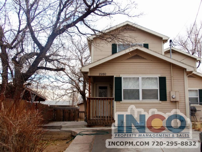 Foto principal - 3 bedroom 2 bath Duplex in Englewood with ...