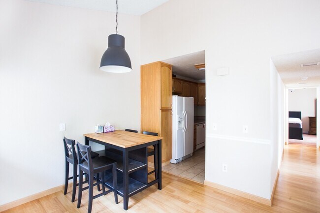 Foto del edificio - Furnished Condo in Desirable Community in ...