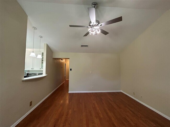 Building Photo - 11701 Rustic Rock Dr