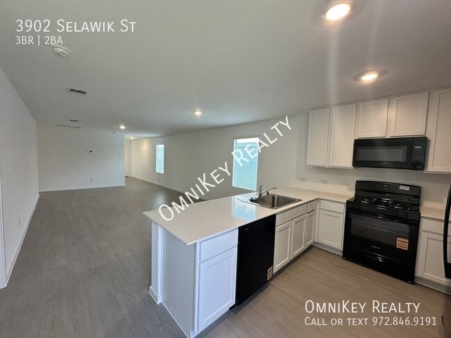 Building Photo - 3902 Selawik St