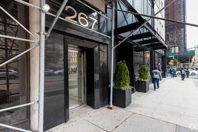 Building Photo - 265 Broadway
