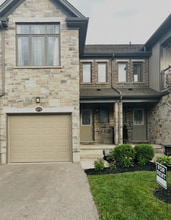 Building Photo - 145-145 S Creek Dr