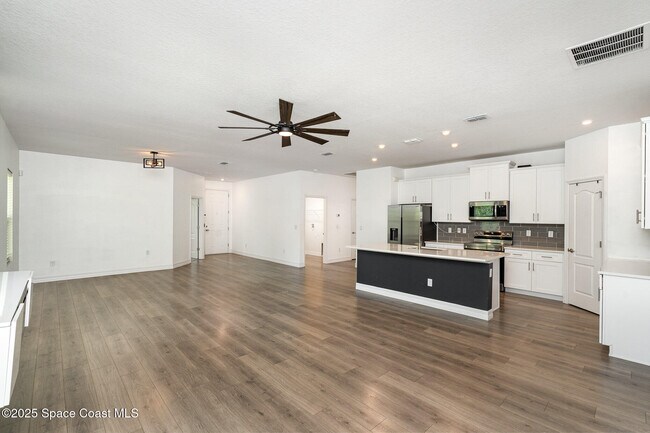 Foto del edificio - 1085 Caligula Ave SE