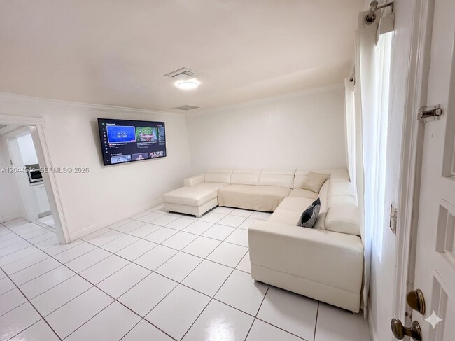 Foto del edificio - 974 SE 1st St