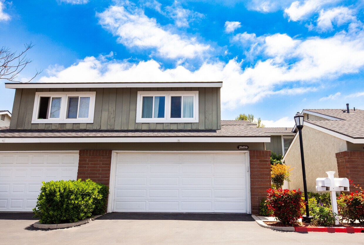 Front of Home. - 25056 Silverleaf Ln