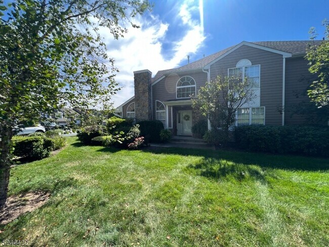 Building Photo - 76 Knoll Ct