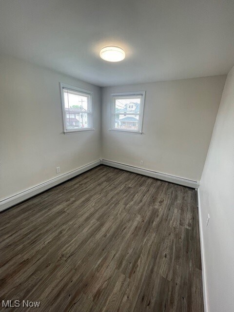 Building Photo - 402 Caroline Ave
