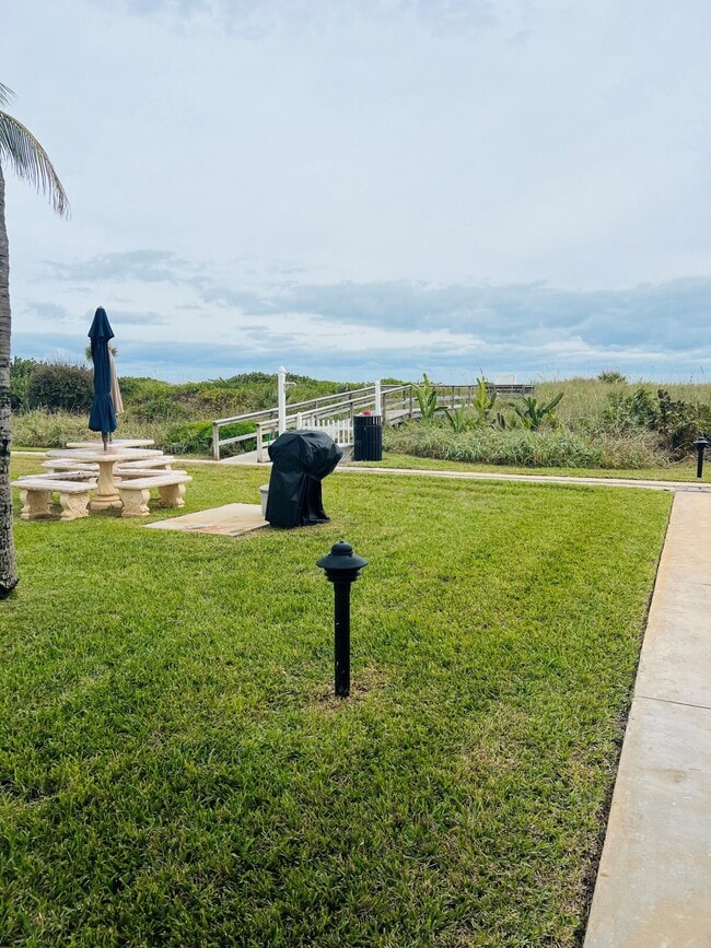 Foto del edificio - 4800 Ocean Beach Blvd