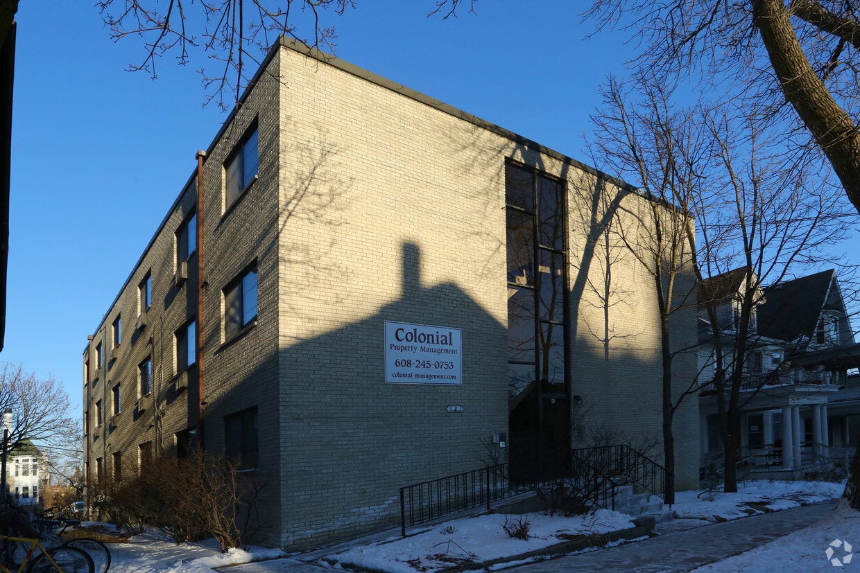 Primary Photo - Capitol Park Apartments