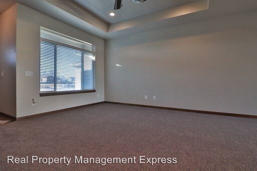 Foto principal - 1608 S Foss Ave