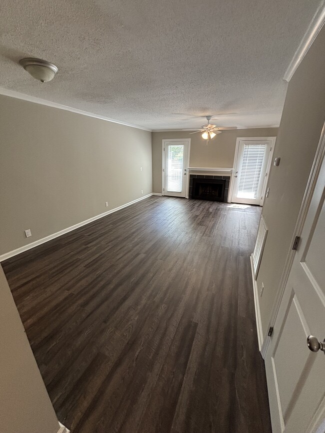 Building Photo - 1000 Sea Island Rd
