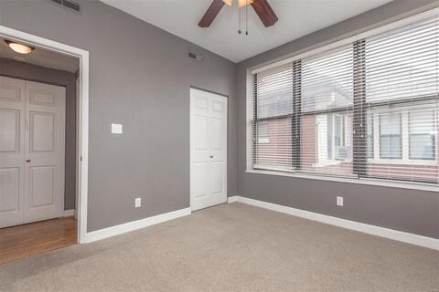 Dormitorio 1 - 5671 Waterman Blvd