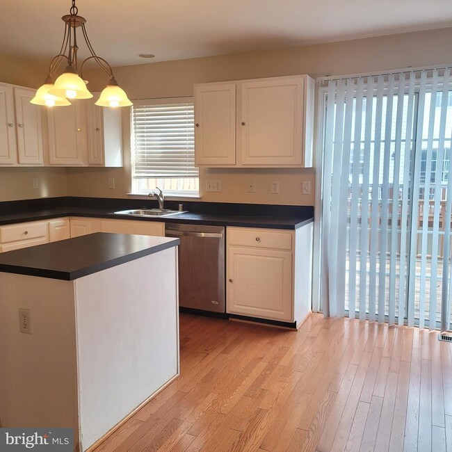 Building Photo - 9821 Bon Haven Ln