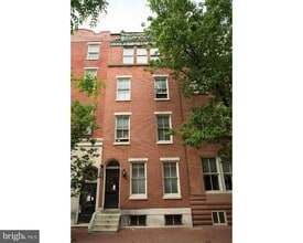 Building Photo - 729 Spruce St