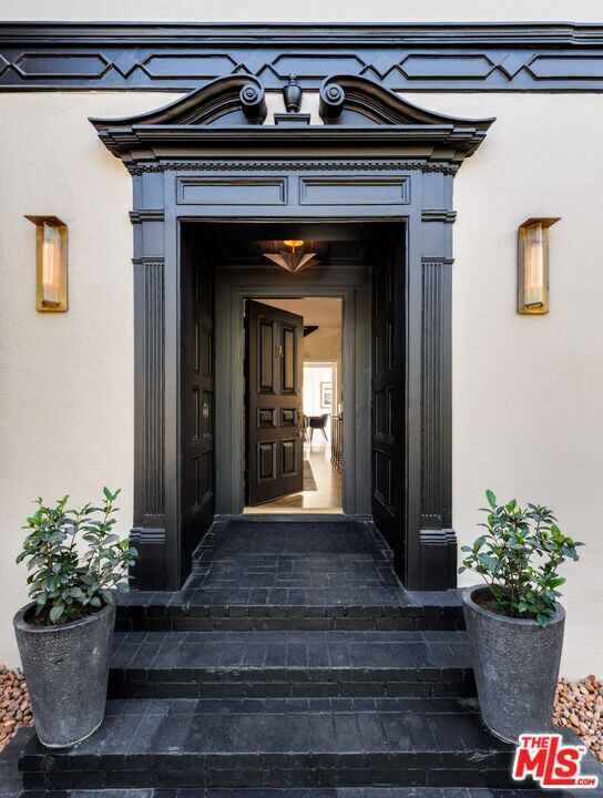 Foto del edificio - 615 N Oakhurst Dr