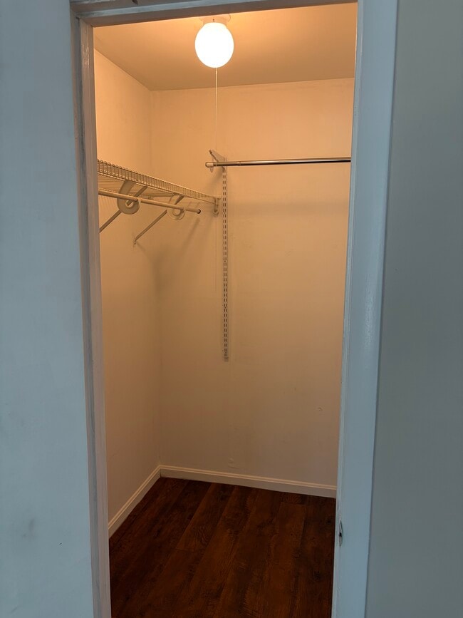Building Photo - 109 Driftwood Ct