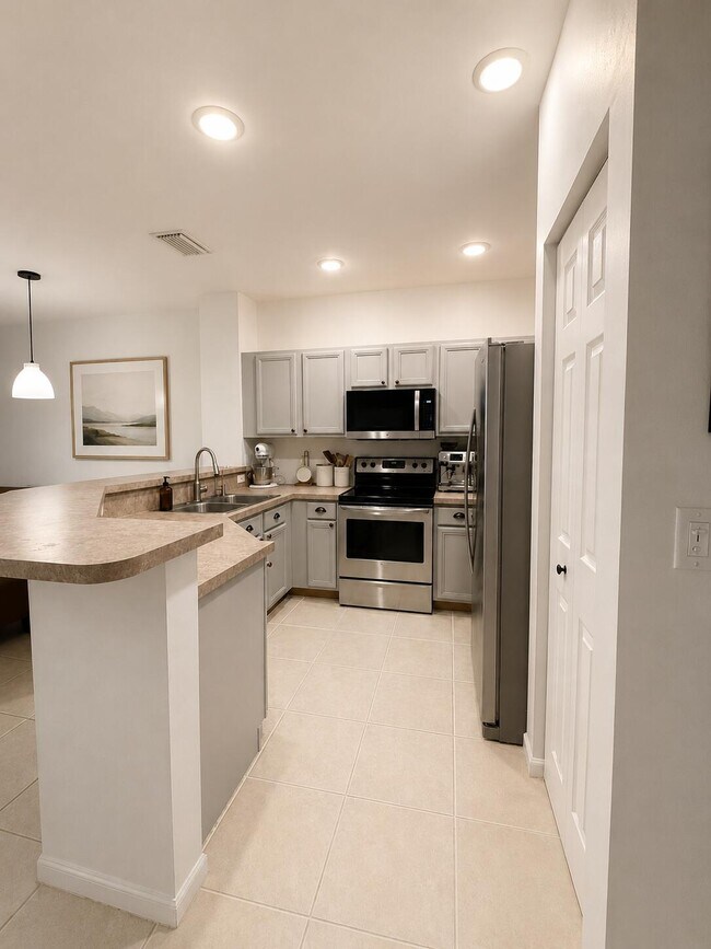 Building Photo - 4799 Palmbrooke Cir