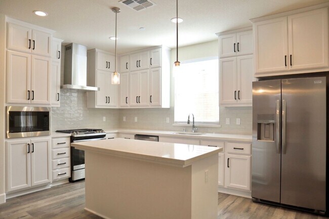 Foto del edificio - Beautiful 3-bedroom home in Fremont – Built in 2022!