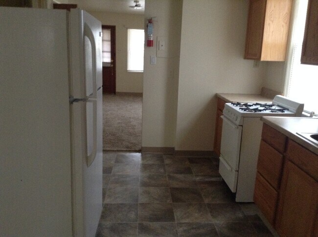 Building Photo - 321-323 Euclid Avenue