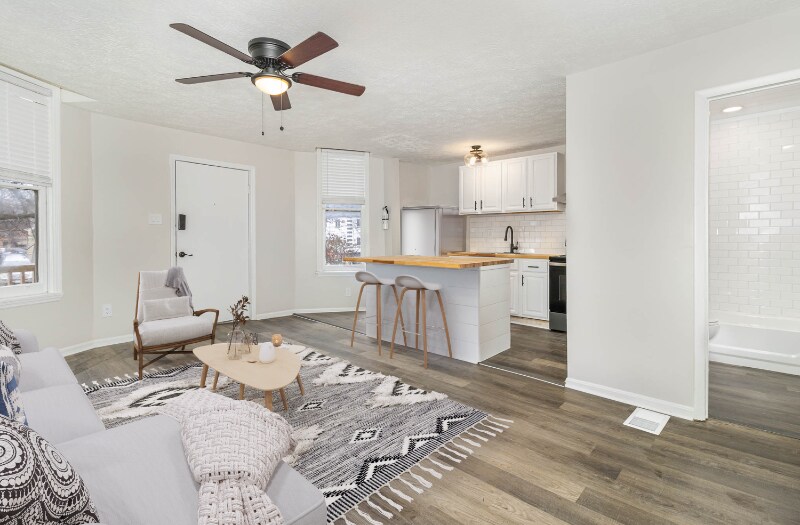 Foto principal - 3030 Cleinview Ave