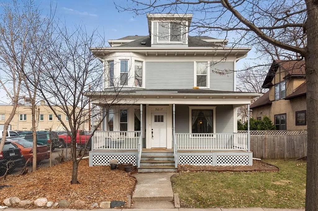 Primary Photo - 3017 Harriet Ave