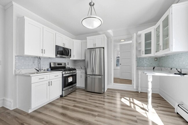 Building Photo - 165 Park Ave