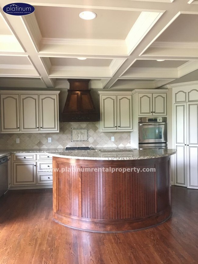 Foto del edificio - 9070 Maple Run Trl