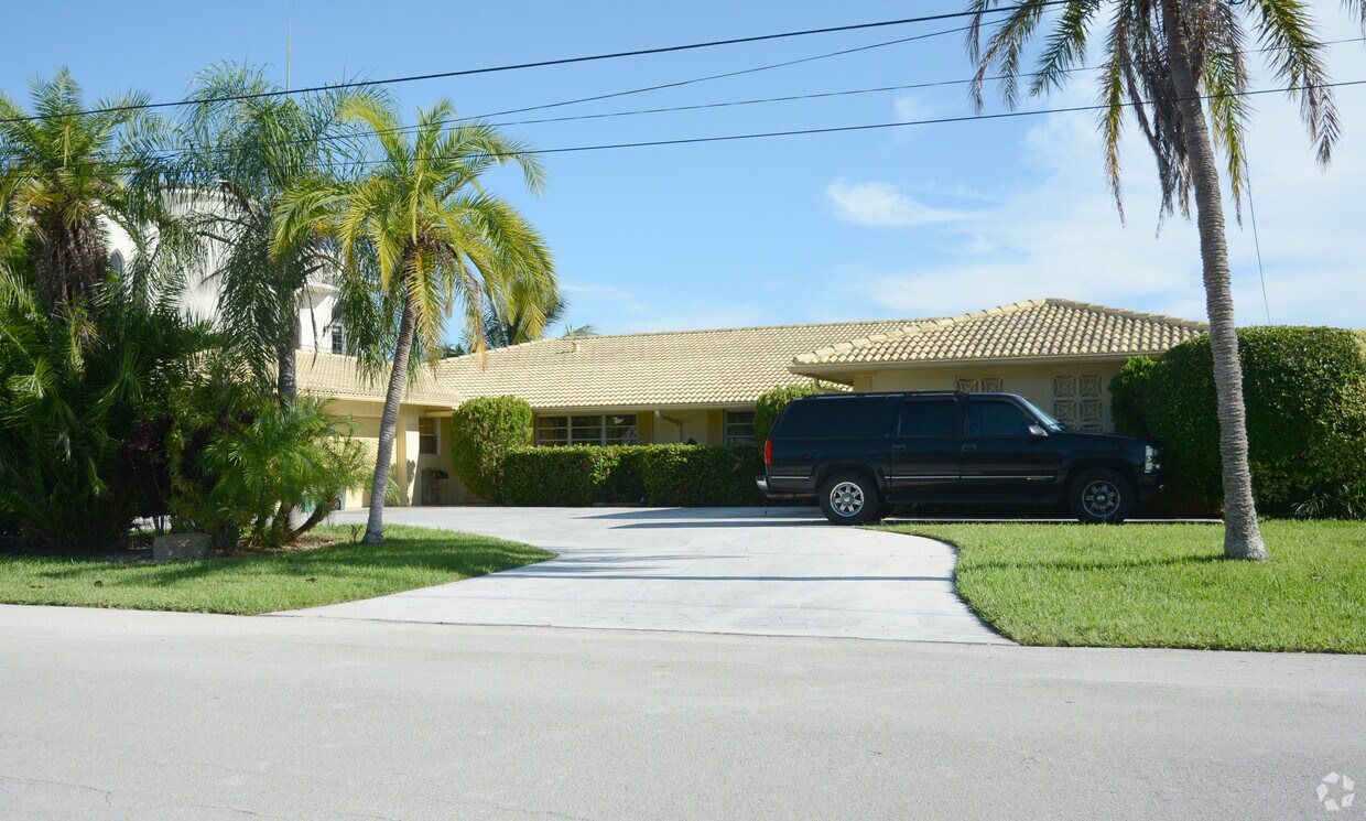 Foto del edificio - 2760 NE 29th St