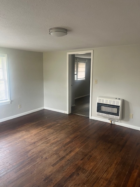 Building Photo - 122 Plaza Dr