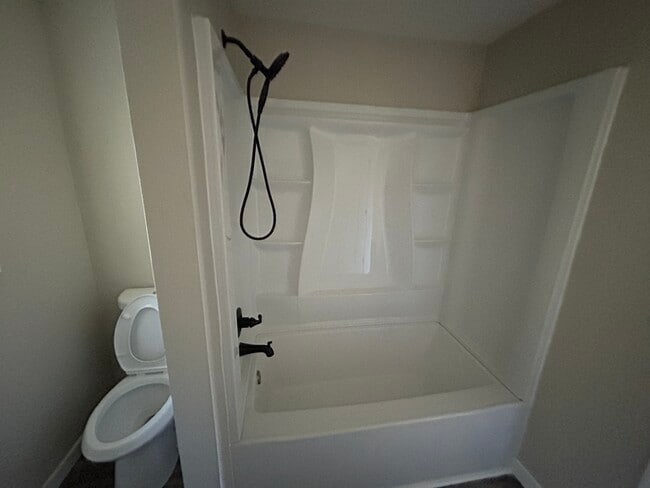 Foto del edificio - 1602 E Hazel Ave