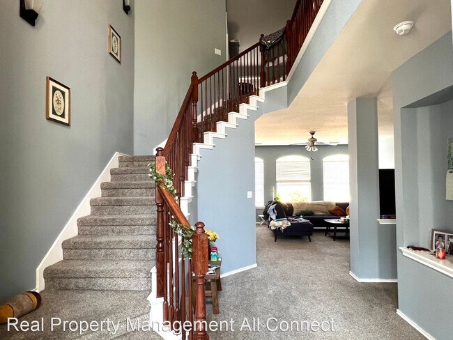 Foto del edificio - 4 br, 2.5 bath House - 802 Stevenage Dr