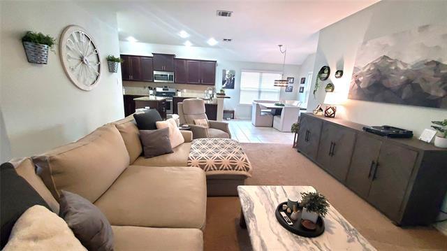 Foto del edificio - 1020 Lake Meadow Ln