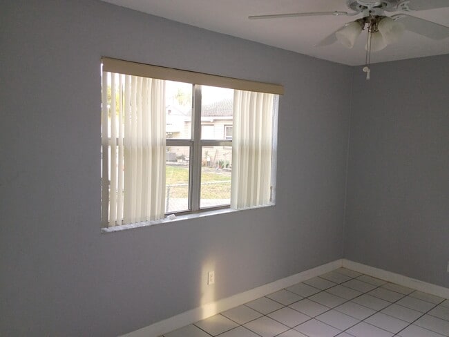 Foto del edificio - 2221 Johnson St